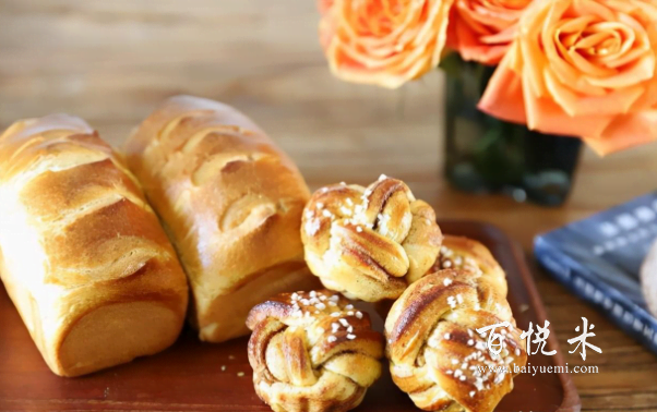 制作超級(jí)簡(jiǎn)單，在家里就可以自己做的早餐午餐烘焙，布里歐許面包